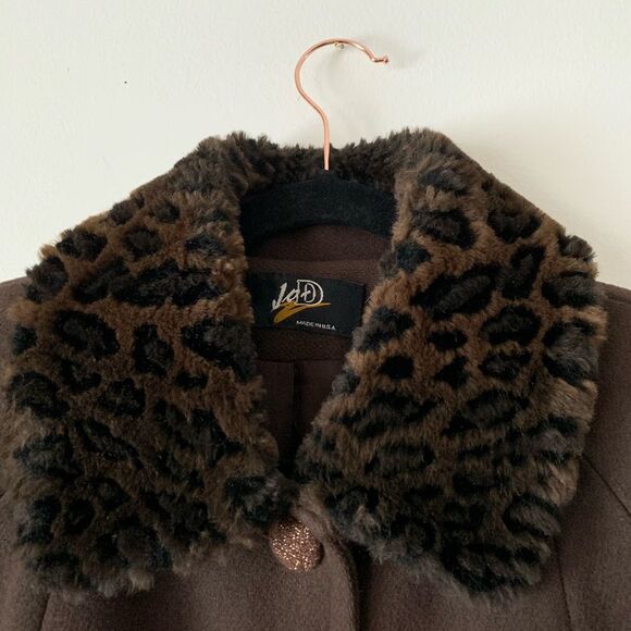 Brown 100% wool coat faux fur collar and cuffs,excellent condition,made in USA,L - Picture 4 of 9